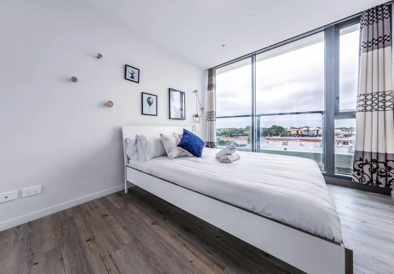 Apartment Riverside Living In Portside Wharf Hamilton Brisbane
